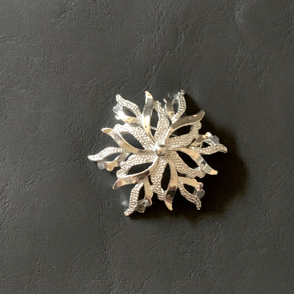 Vintage Gerry Silver Tone Brooch. Pre Loved